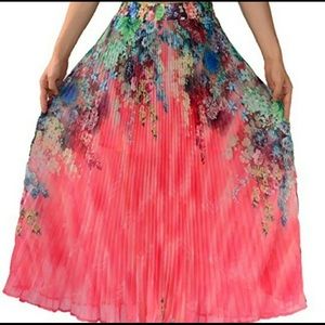 Flowy, accordion flower skirt